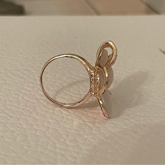 Rose gold and blush floral ring - Picture 4 of 6